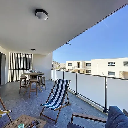 Apartment Vue Dans Les Hauteurs De Calvi *
